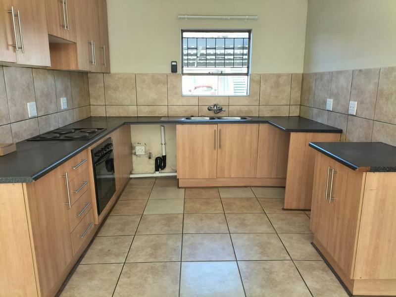 2 Bedroom Property for Sale in Pellissier Free State